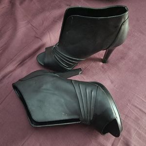 Maurices heeled booty